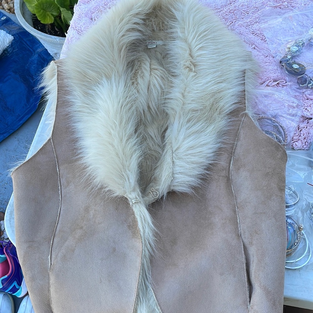 Fur jacket short sleeve